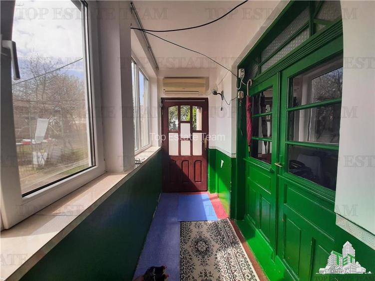 Casa la curte cu livada/teren 1274 mp in Bragadiru - 11