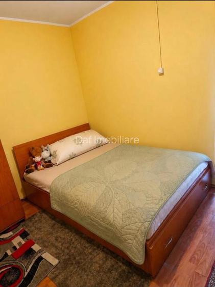 72000 euro - 2camere- gorjului 2 din4 - bloc 1979 -parcul liniei - 4