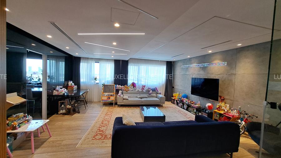 APARTAMENT 4 CAMERE CU SCARA INTERIOARA TIP LOFT -ULTRA LUX - 5