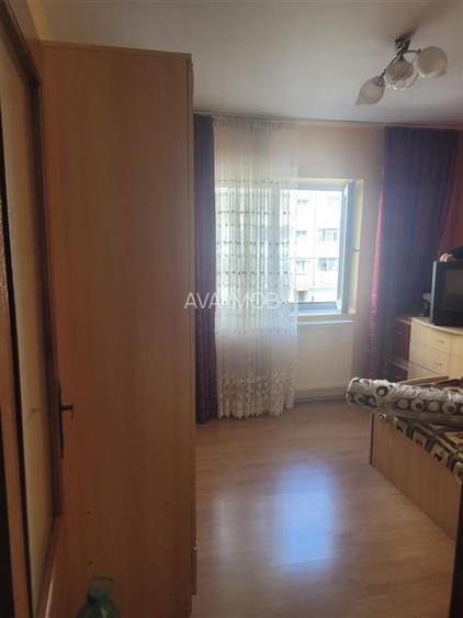 Apartament 3 semidecomandat, zona Orizont - 11