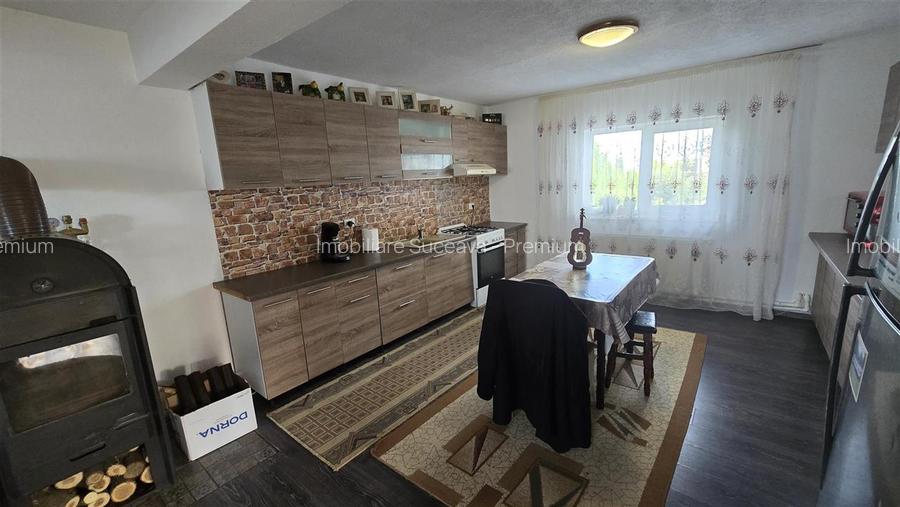 Casa si Spatiu Comercial Luncusoara Suceava De Vanzare - 2