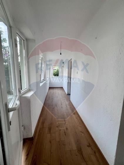 Casă / Vilă cu 5 camere de vânzare - 4