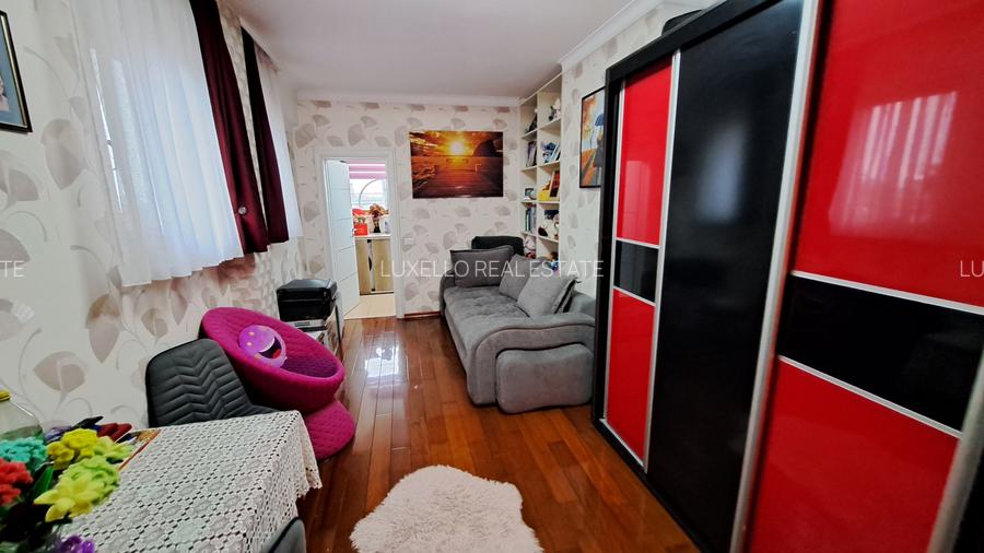 PENTHOUSE LUX - LOCATIE EXCELENTA -VIEW SUPERB - TERASA AMENAJATA 300 MP - 52