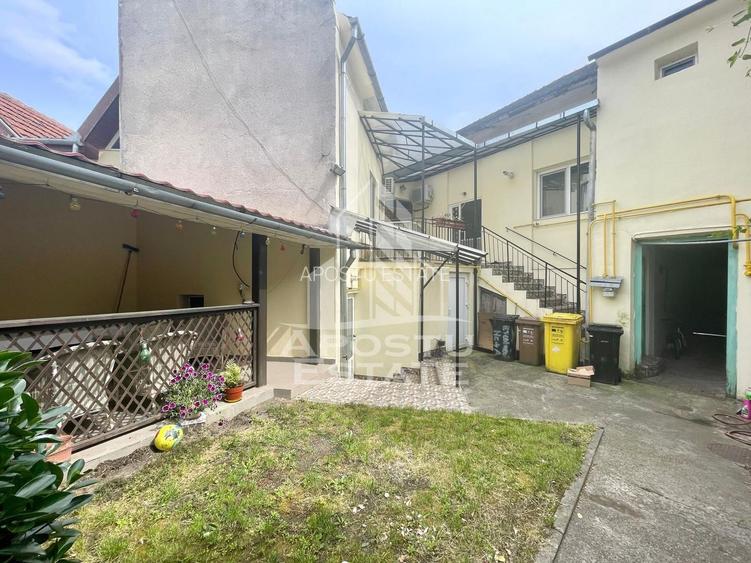 Casa cu 2 apartamente – zona Piata Catedralei - 29