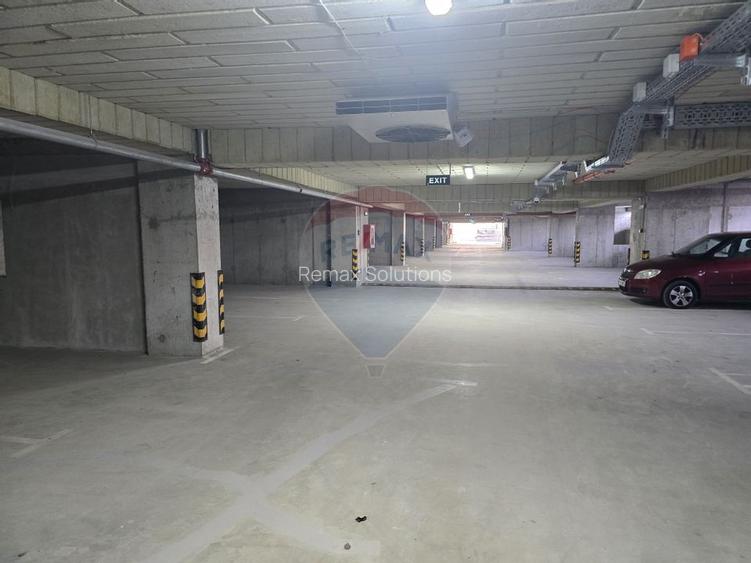 Apartament de lux, cu loc de parcare, langa Universitate - 16