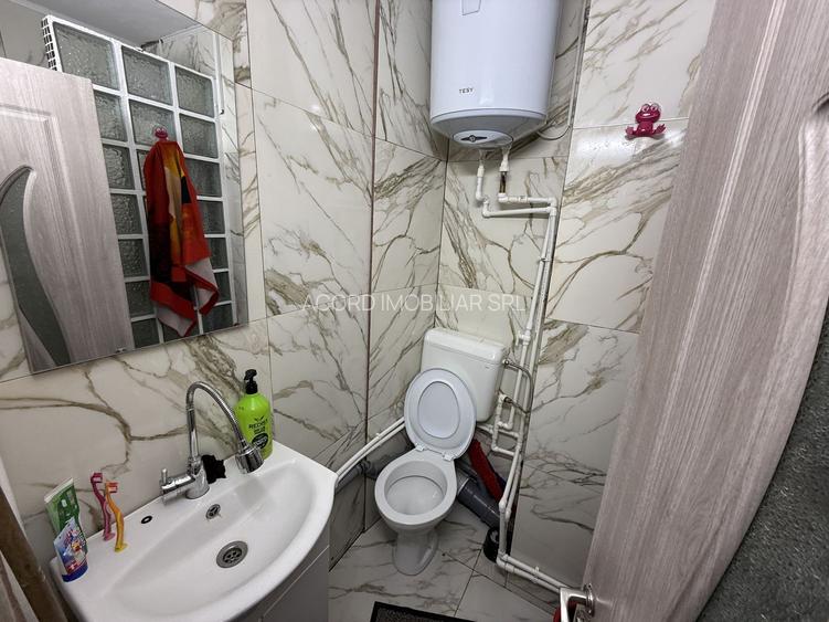 Apartament cu 3 camere de vânzare în zona Groapa - 6
