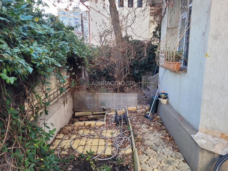 Mall Vitan -apartament in vila - 20