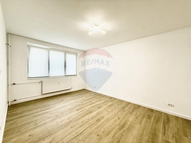 De inchiriat | Apartament 3 camere | partial mobilat | Metrou 1 Dec - 6