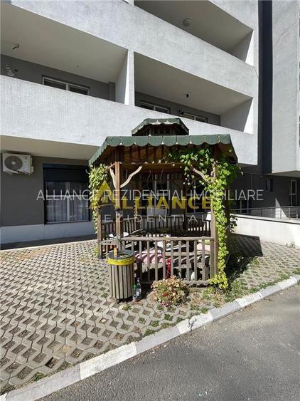 Apartament cu 3 camere sectorul 4 - 23