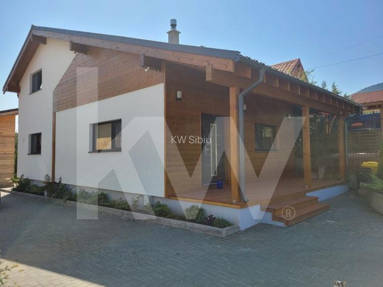 Casa moderna de inchiriat, cu garaj generos – Tocile, Sadu - 6