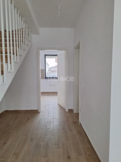 EXCLUSIVITATE! Casa tip duplex,  finisaje premium, curte, 2 locuri de parcare - 3