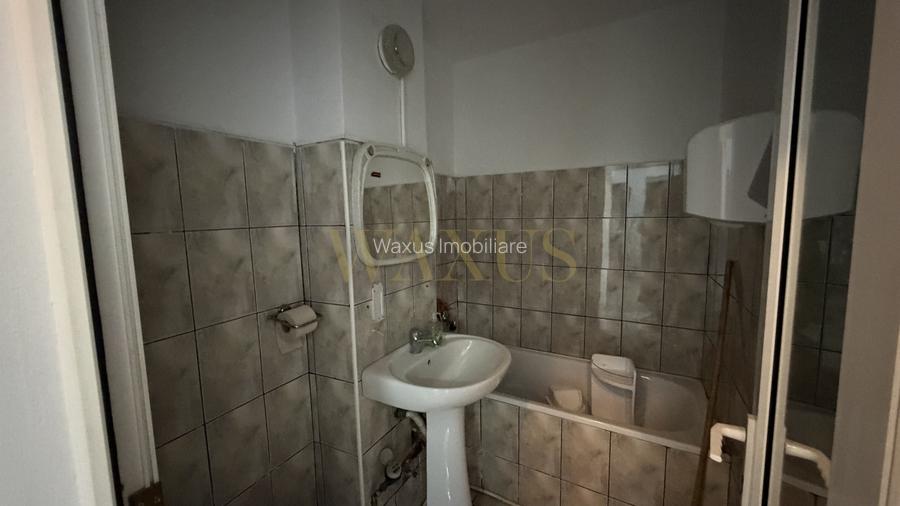 Spațiu comercial, zona Bulevardul Decebal - 7