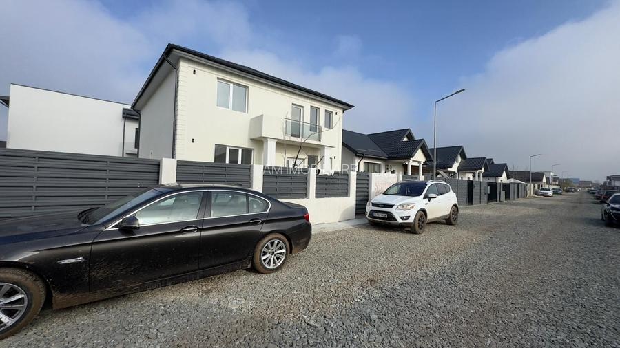 CASA INDIVIDUALA, 5 CAMERE, NOU, TOATE UTILITATILE, COMISION 0% - 3