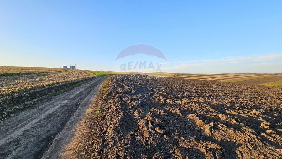 Teren extravilan 30077mp Stroiesti / Soseaua DN17, Suceava - 7