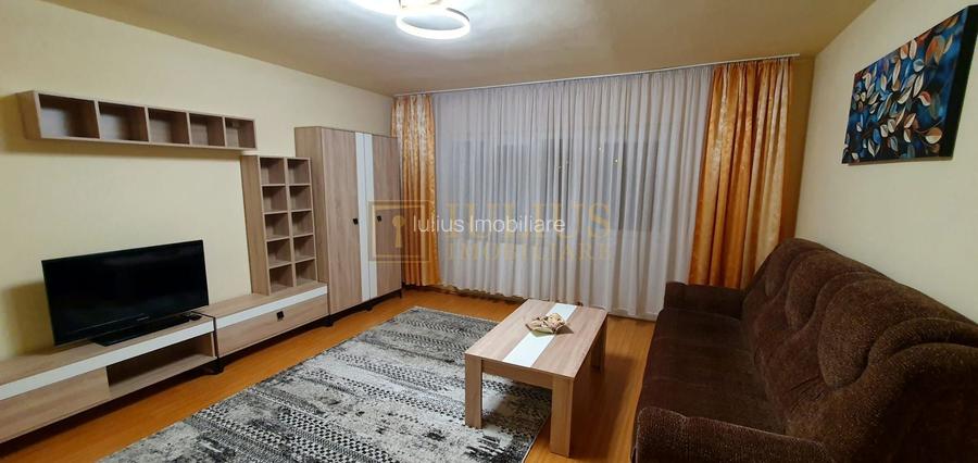 2 camere, decomandat, centrala proprie; Shoping City. - 2