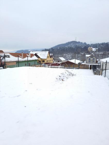 Teren intravilan 769 mp cu priveliste catre munti si padure  - 5