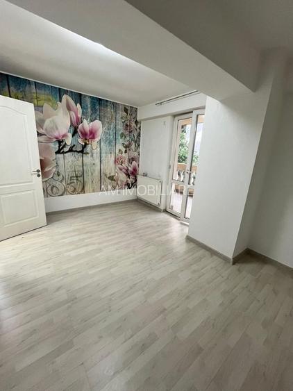 AP. 3 CAMERE TITAN,LOC DE PARCARE, 93.59 MP UTILI,MODERN , COMISION 0% - 4