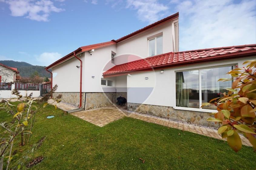 Casă premium suprafețe generoase - Bunloc