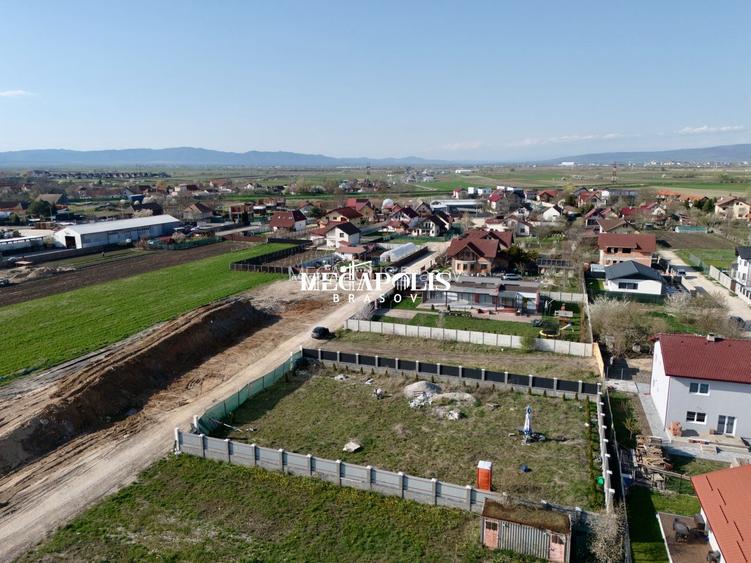 Teren intavilan | Autorizație de construcție + Avize | P + 2E + M - 7
