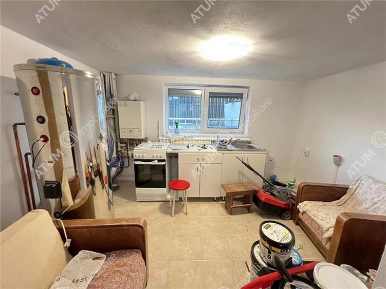 Casa individuala cu 5 camere si curte libera de 430 mp in Cisnadie - 24