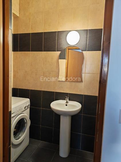 Apartament de închiriat – 2 camere, 64 mp, Bulevardul Independenței - 10