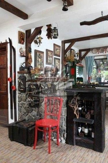 Casa de 6 camere, 320 mp, teren 700 mp, zona Bran - 11