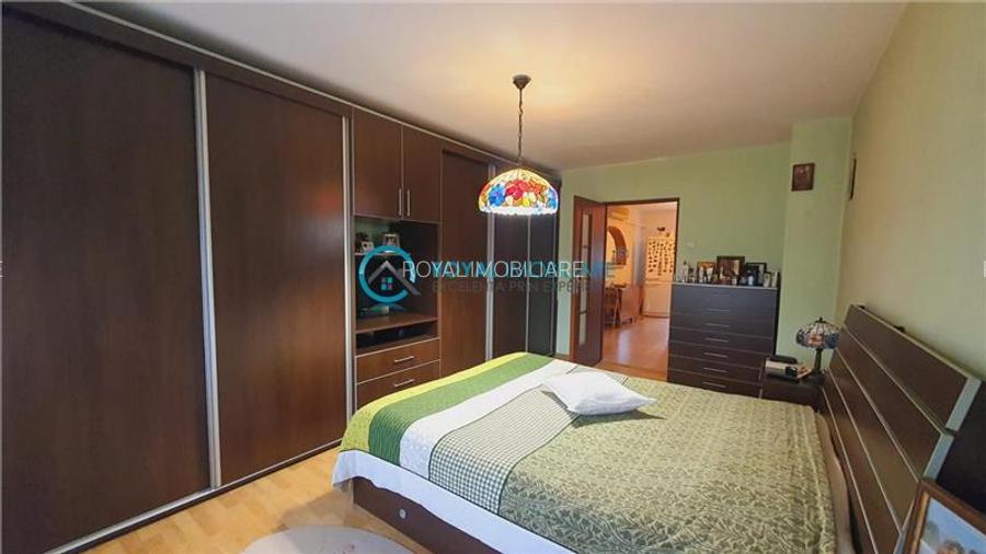Royal Imobiliare - Vanzare apartament 4 camere zona Cioceanu - 9