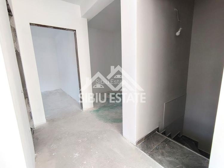 Casa Sibiu, intrare Selimbar, garaj, pivnita, curte mare - 14