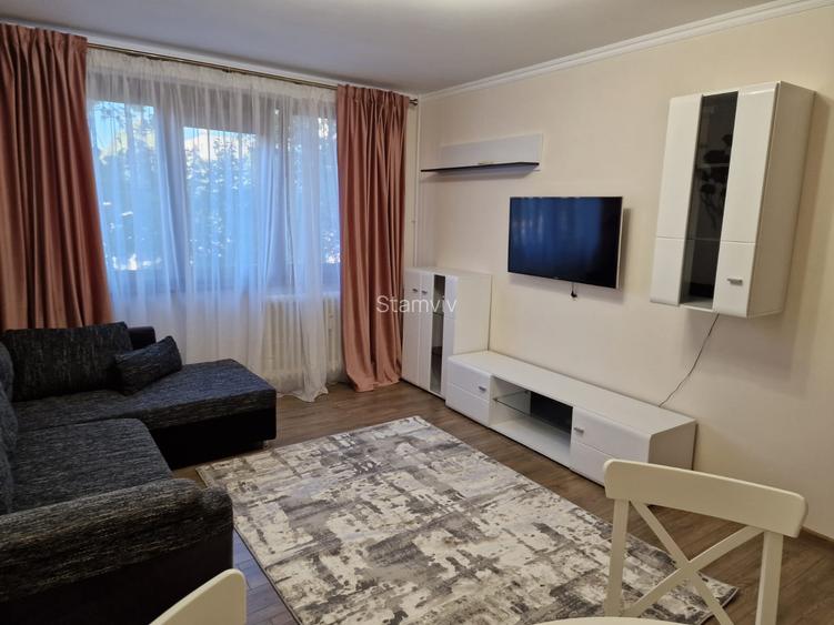 Apartament cu  3 camere si garaj de vanzare in zona Drumul Taberei - 3