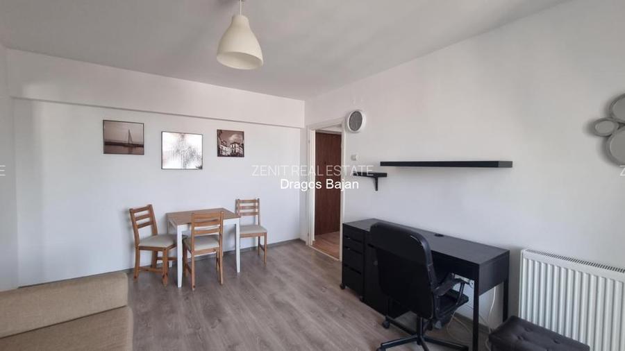 Piata Amzei // 1960 // mobilat - 3