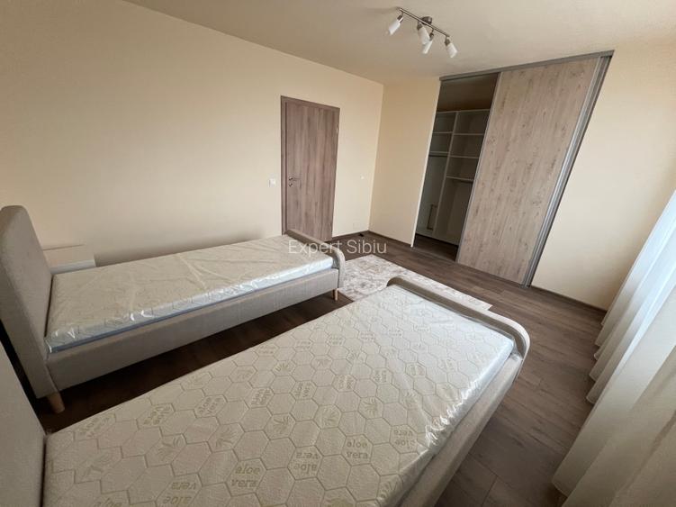 Închiriez casă 3 camere decomandate – tip duplex, zona Calea Cisnădiei - 14