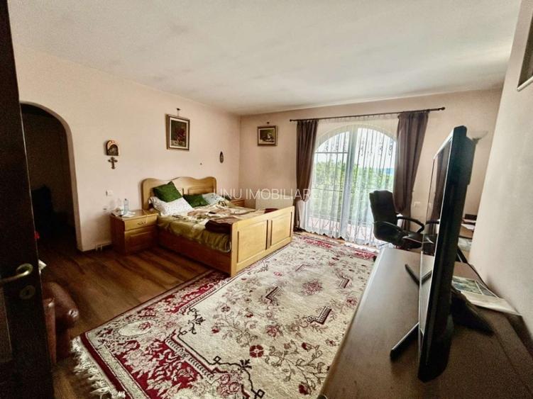 Vilă de familie 1000 mp teren, 6 camere, garaj 2 mașini, foișor - Valea Lupului - 17