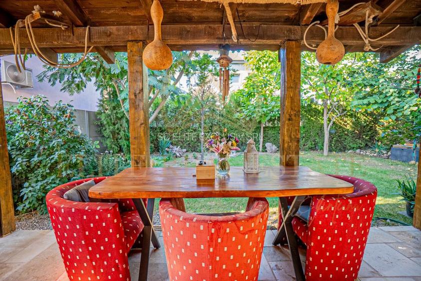 Viluta cocheta cu curte frumoasa in Mamaia Sat! - 3