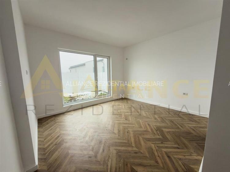 Casa Pe Parter-3 Camere-Curte 300 MP - 3