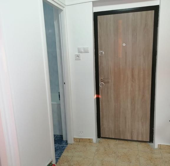 Apartament 2 camere, Etaj 5, prima inchiriere, metrou Titan