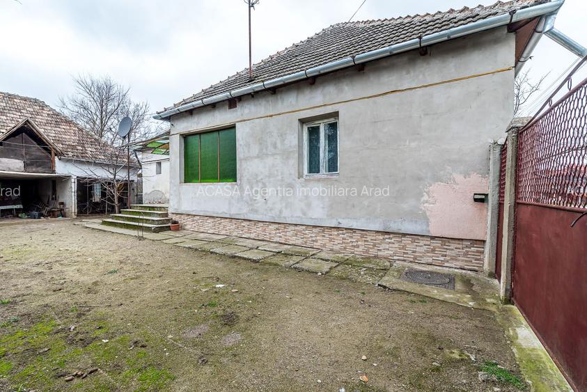 Casă de vanzare cu 3 camere in Chisineu Cris - Locuința ideală pentru - 3