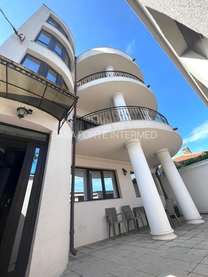 VILĂ ULTRACENTRALĂ  UNIVERSITATEA OVIDIUS  APROAPE DE MARE –  654900 euro - 13