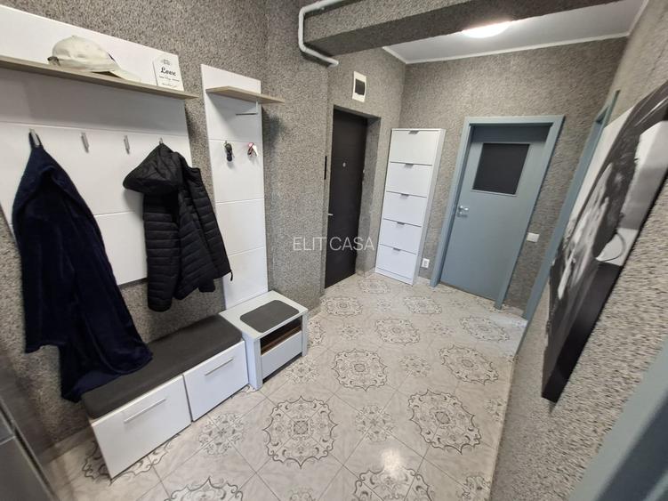 Apartament 2 camere decomandate, etaj 1/4, zona Nicolina - 2