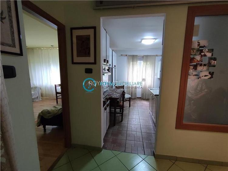 Royal Imobiliare - Vanzare Apartament zona Marasesti - 3