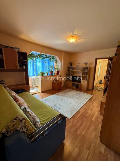 ap 2 cam conf 1 A semidec, 3/4 Cina - 3