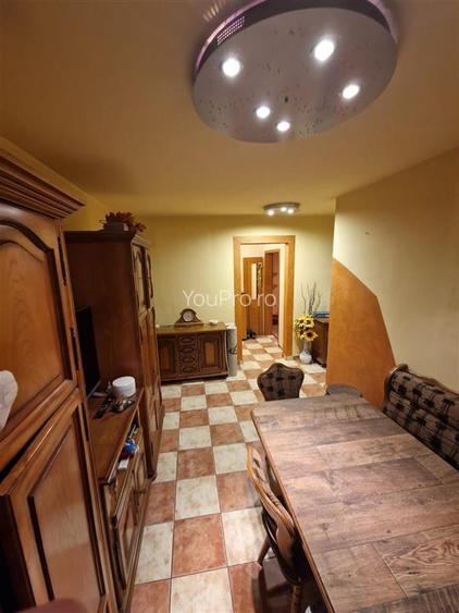 Decomandat 4 camere etaj 1 Circumvalatiunii/Iulius Town - 17