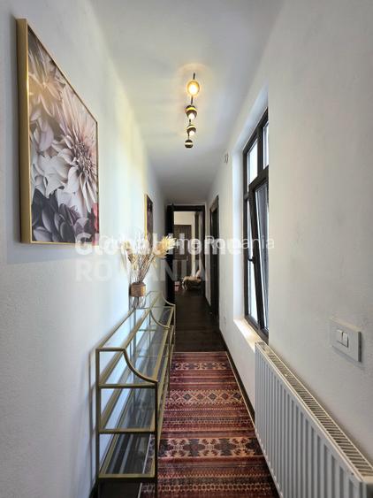 Cismigiu Garden | Office Interbelic Villa - 12 Rooms - 637 Land - 441Sqm Surface - 17