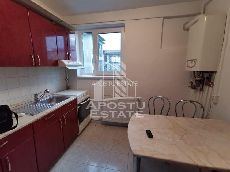 Apartament cu 2 camere , de inchiriat, decomandat, Zona Complex - 5