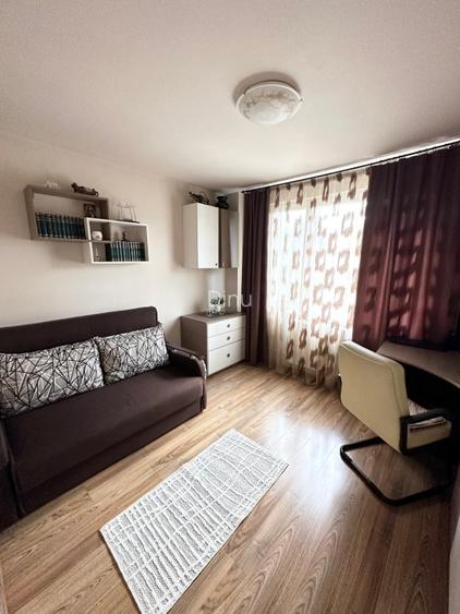 Apartament decomandat 2 camere Tractorul - 2