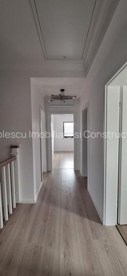 Duplex frumos cu arhitectura mediteraneana - 21