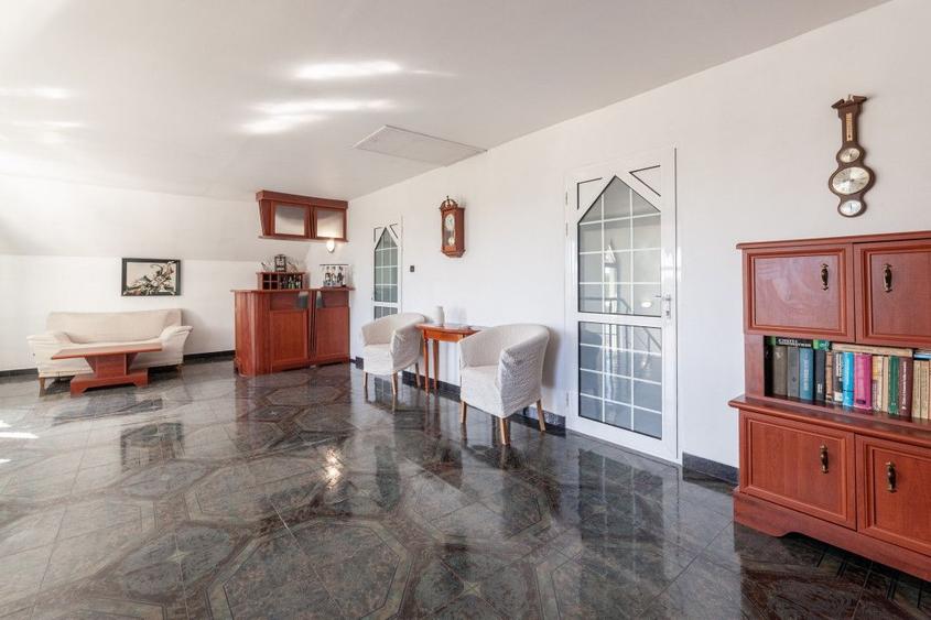 Casa visurilor cu 4000 mp livada roditoare si gradina Darmanesti-Arges