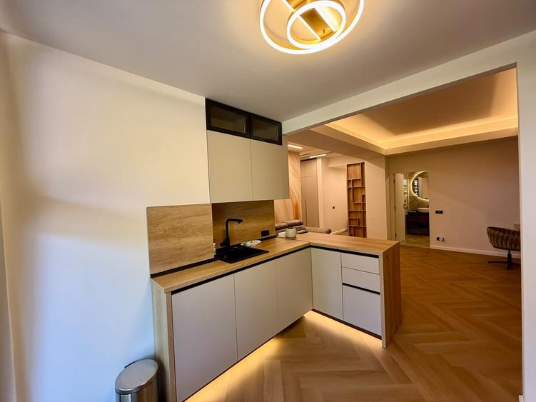 DE VÂNZARE – GARSONIERĂ | NORTH AREA LAKE VIEW | AVIAȚIEI – HERĂSTRĂ