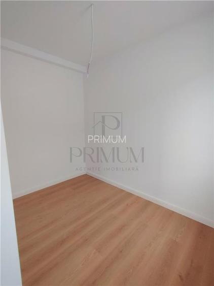 ZONA M CITY - Duplex despartit prin camera tehnica - canalizare - asfalt - curte - 8