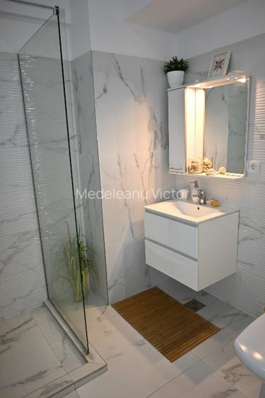 Vand Studio si Parcare in Mamaia Nord, cu vedere la mare si promenada ! - 13