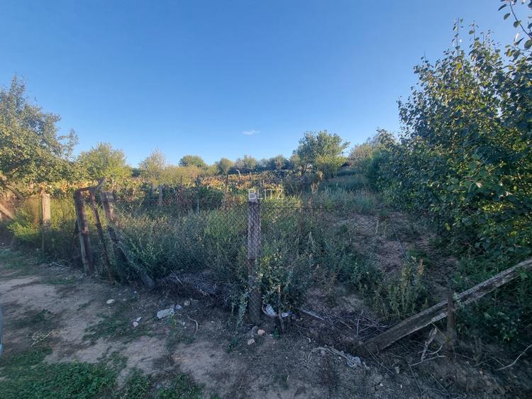 Teren intravilan , 1100mp , front 12,60 m , intrare Filiasi - 6